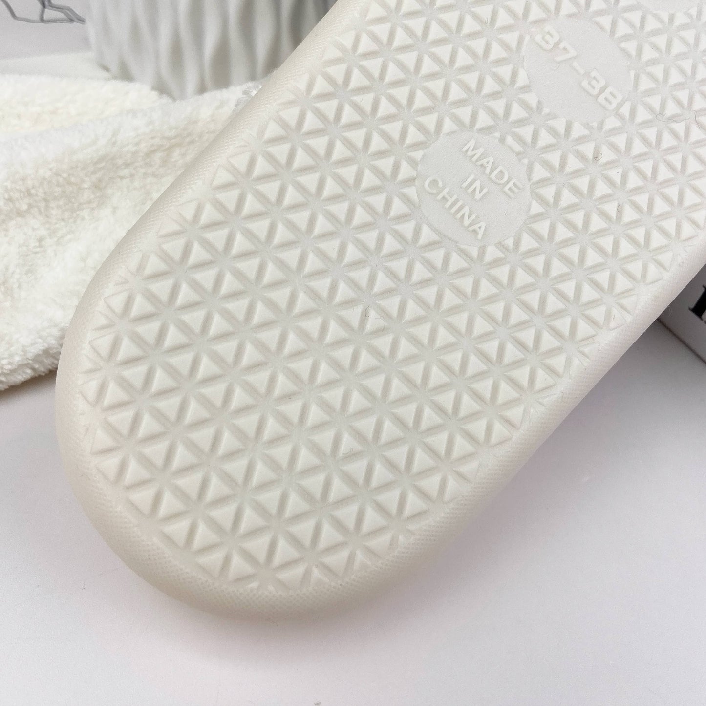 mildstyles - Checkerboard Cozy Indoor Slippers: Pink / 8