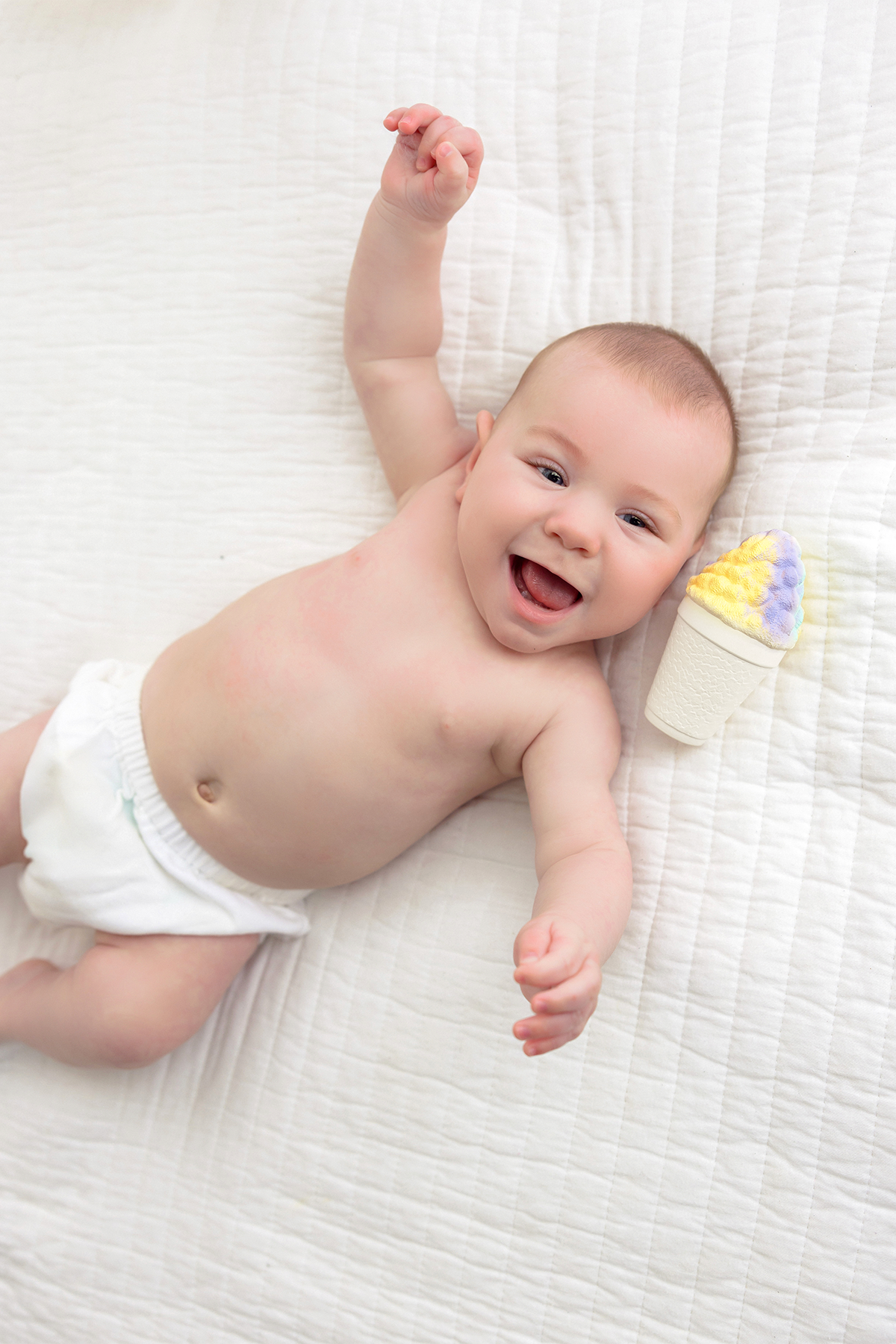 Nola Tawk - Just Chillin' Snoball Bath Toy & Baby Teether