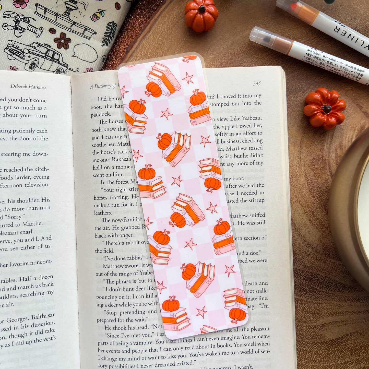 Cozy Reads Shop - Patch of Pink Bookmarks: Book stacks / Tassel