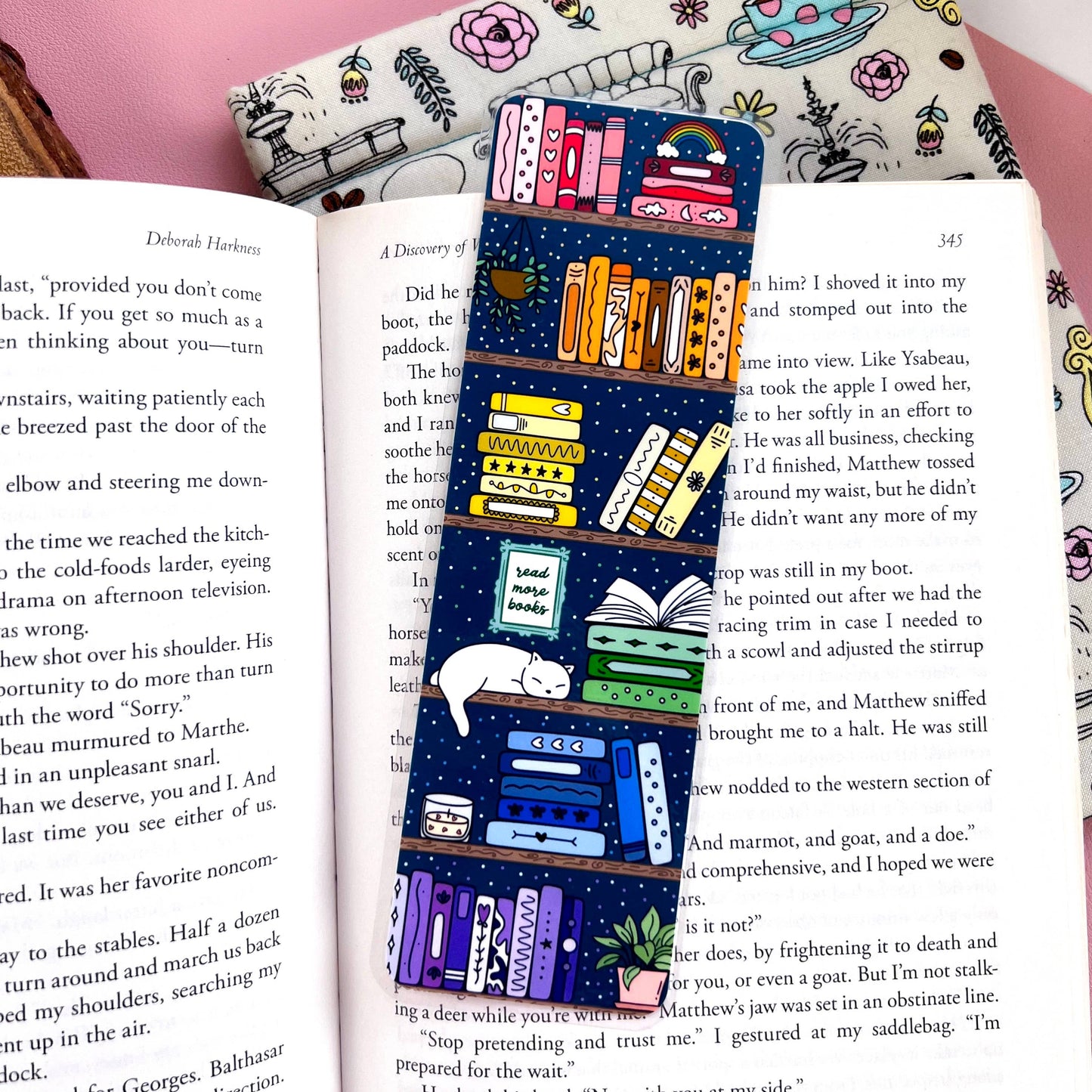 Cozy Reads Shop - Rainbow Bookshelf Bookmark: Tassel