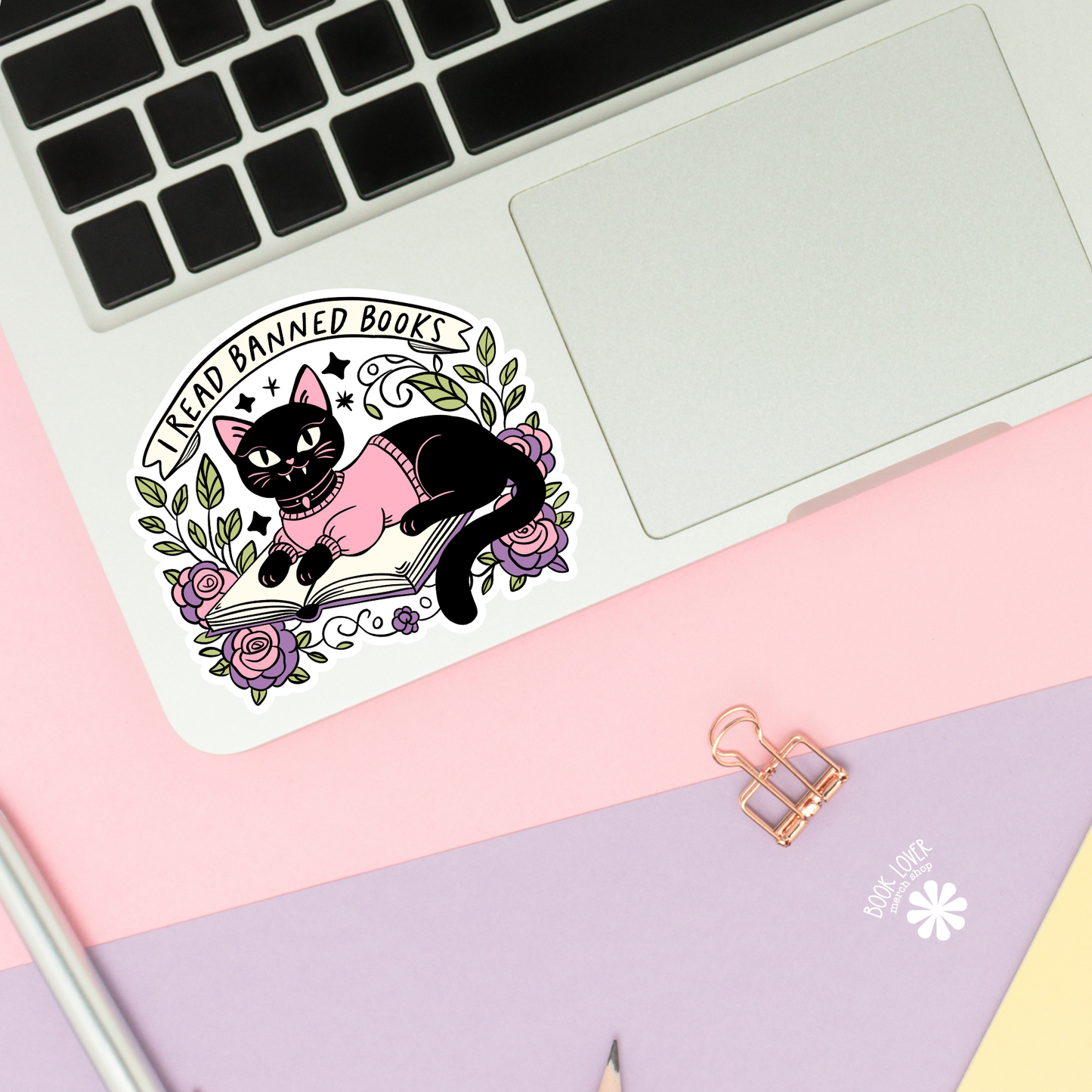 Book Lover Merch Shop - I Read Banned Books Stickers / Bookish Stickers / Book Lover: 3''