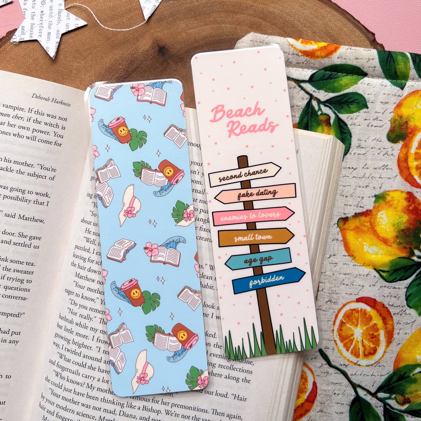 Cozy Reads Shop - Beach Reads Bookmarks: Beach Trope Sign / Tassel