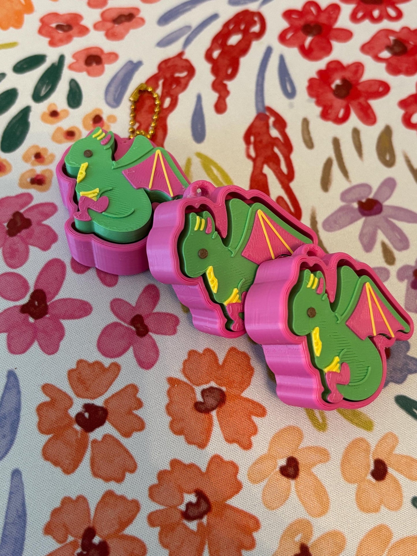 Stella Cake Creations - Dragon Fidget Keychain