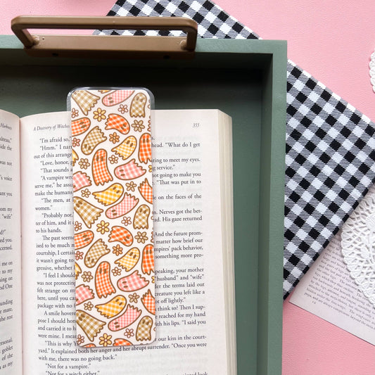 Cozy Reads Shop - Spring Ghost Bookmark: Tassel
