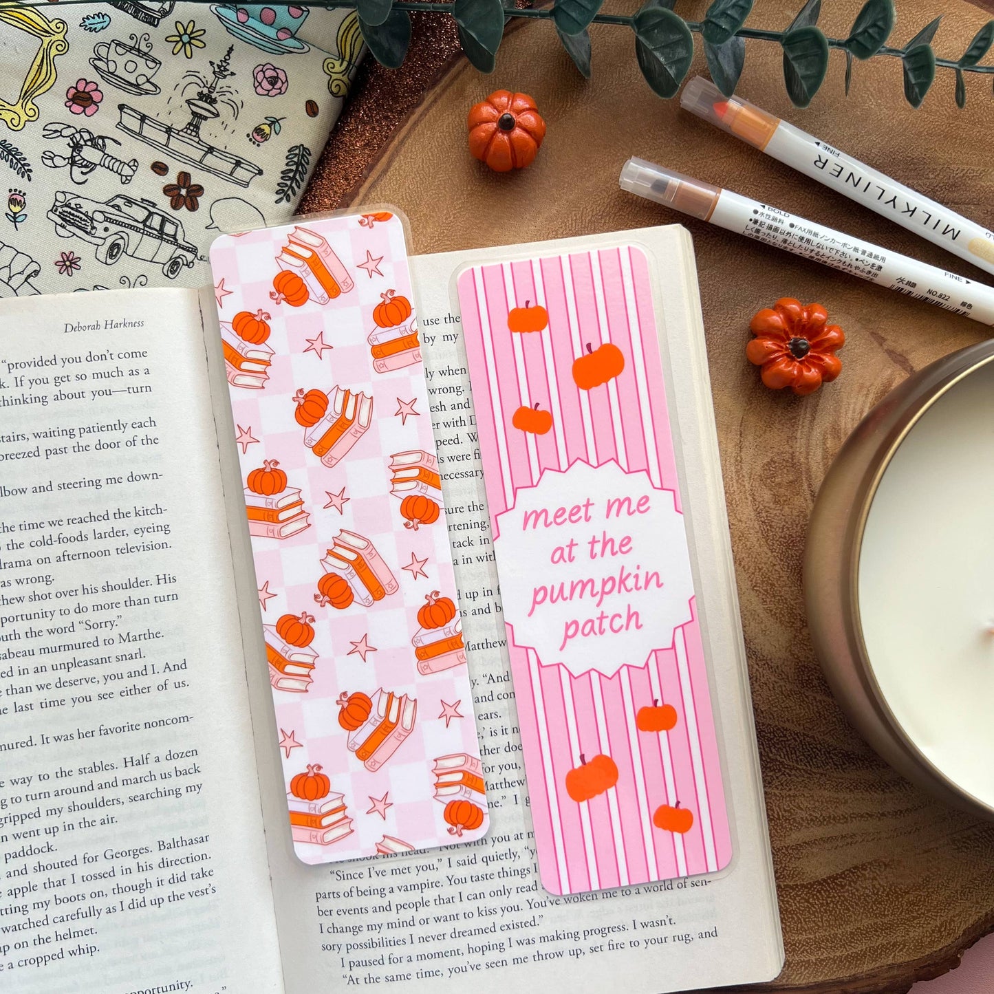 Cozy Reads Shop - Patch of Pink Bookmarks: Book stacks / Tassel
