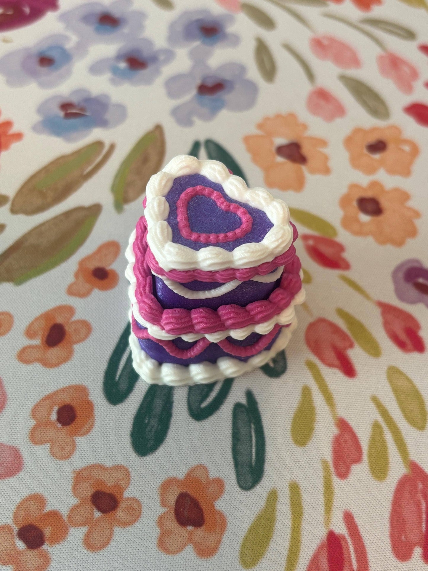 Stella Cake Creations - Cake Fidget Clicker: Metallic purple base