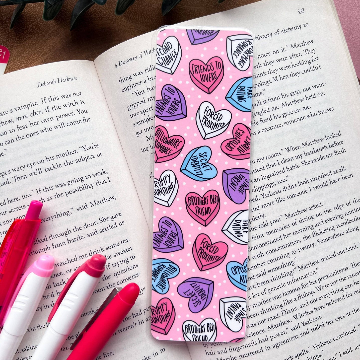 Cozy Reads Shop - Romance Trope Bookmarks: Tassel / Hearts