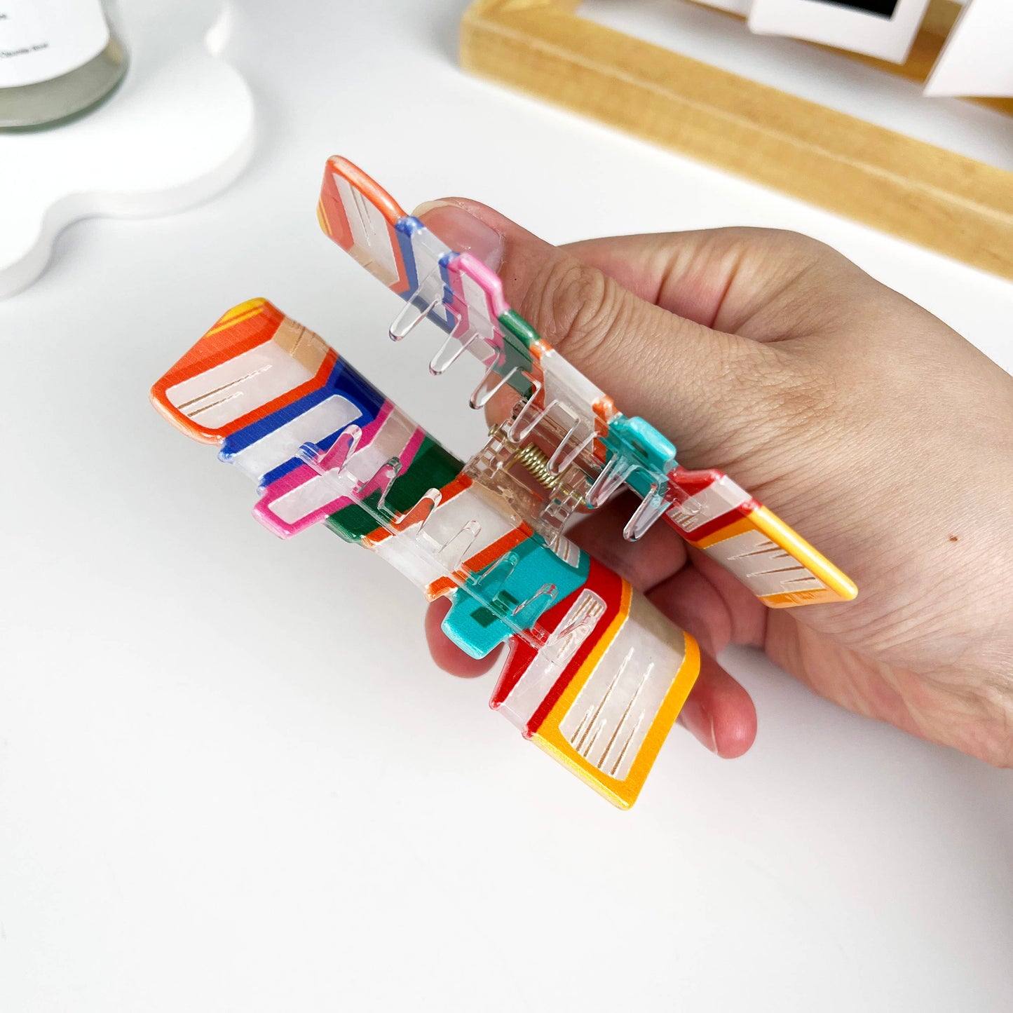 mildstyles - Ocean of Knowledge Book Hair claw clip: Pink
