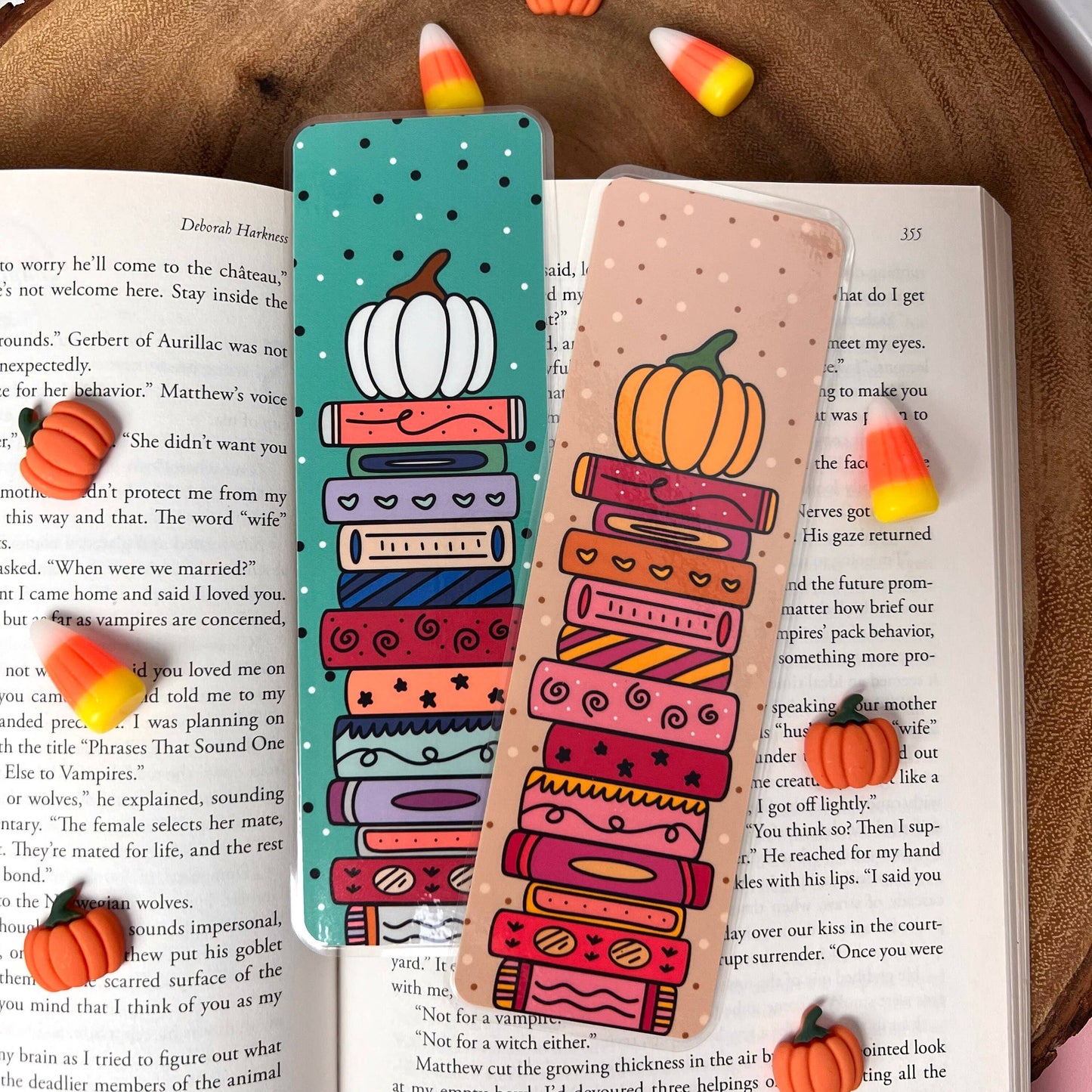 Cozy Reads Shop - Pumpkin Bookstack Bookmark: Pink/Brown / Tassel