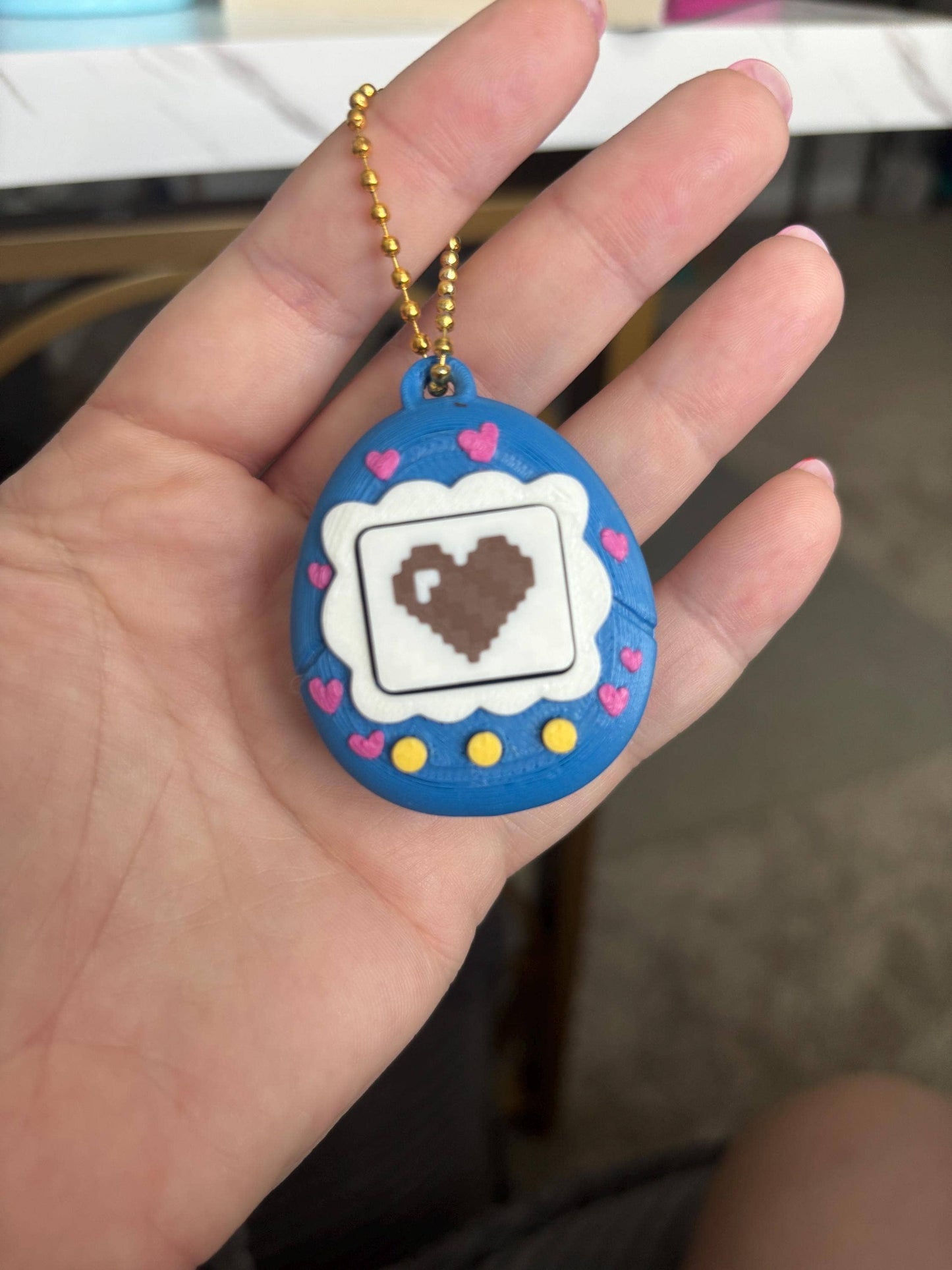 Stella Cake Creations - Y2K inspired Fidget Pet Keychain: Yellow base / Stars screen