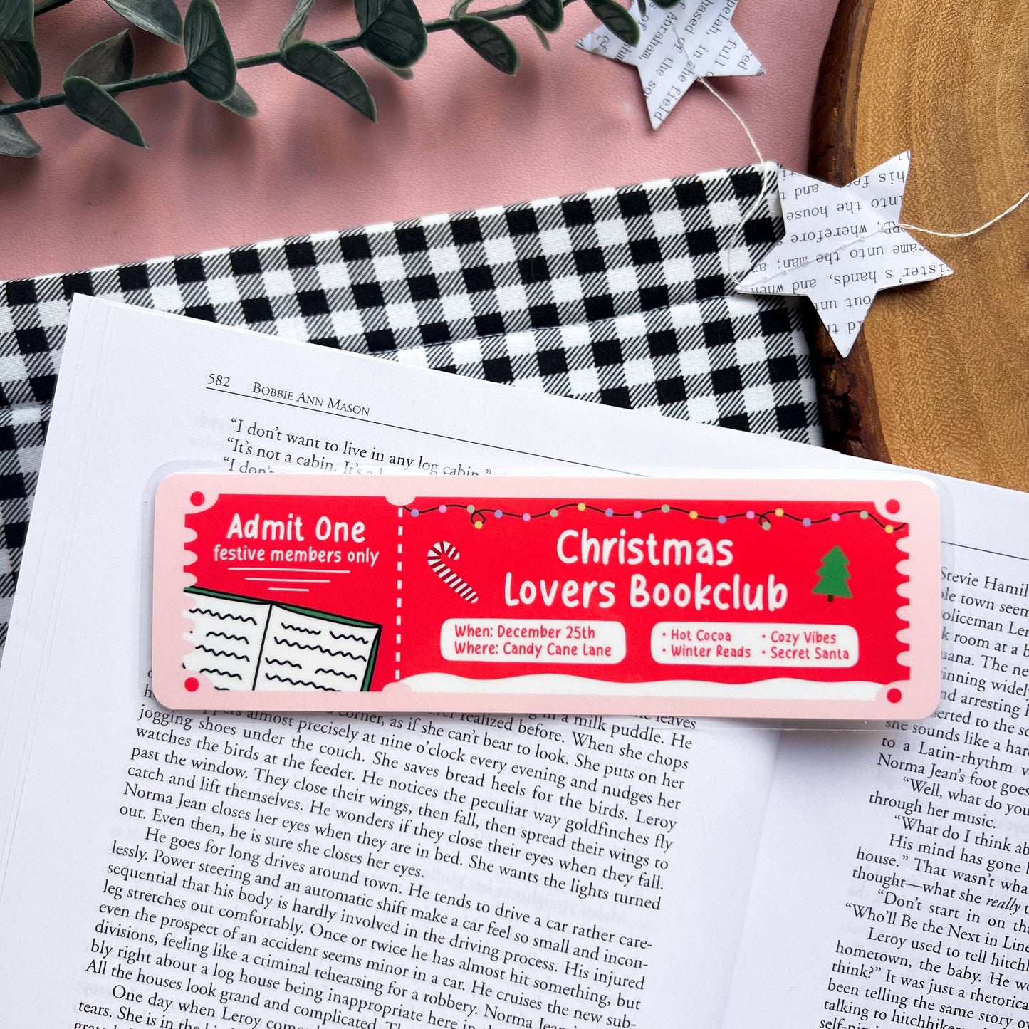 Cozy Reads Shop - Christmas Lovers Bookclub Bookmark: Tassel