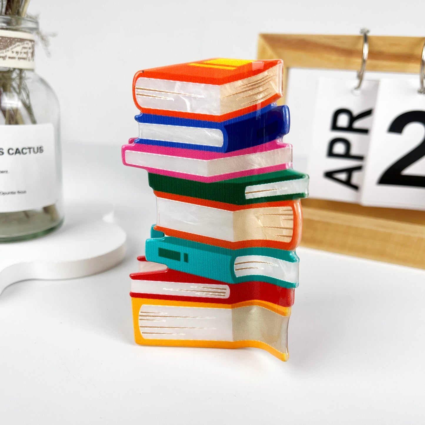 mildstyles - Ocean of Knowledge Book Hair claw clip: Pink