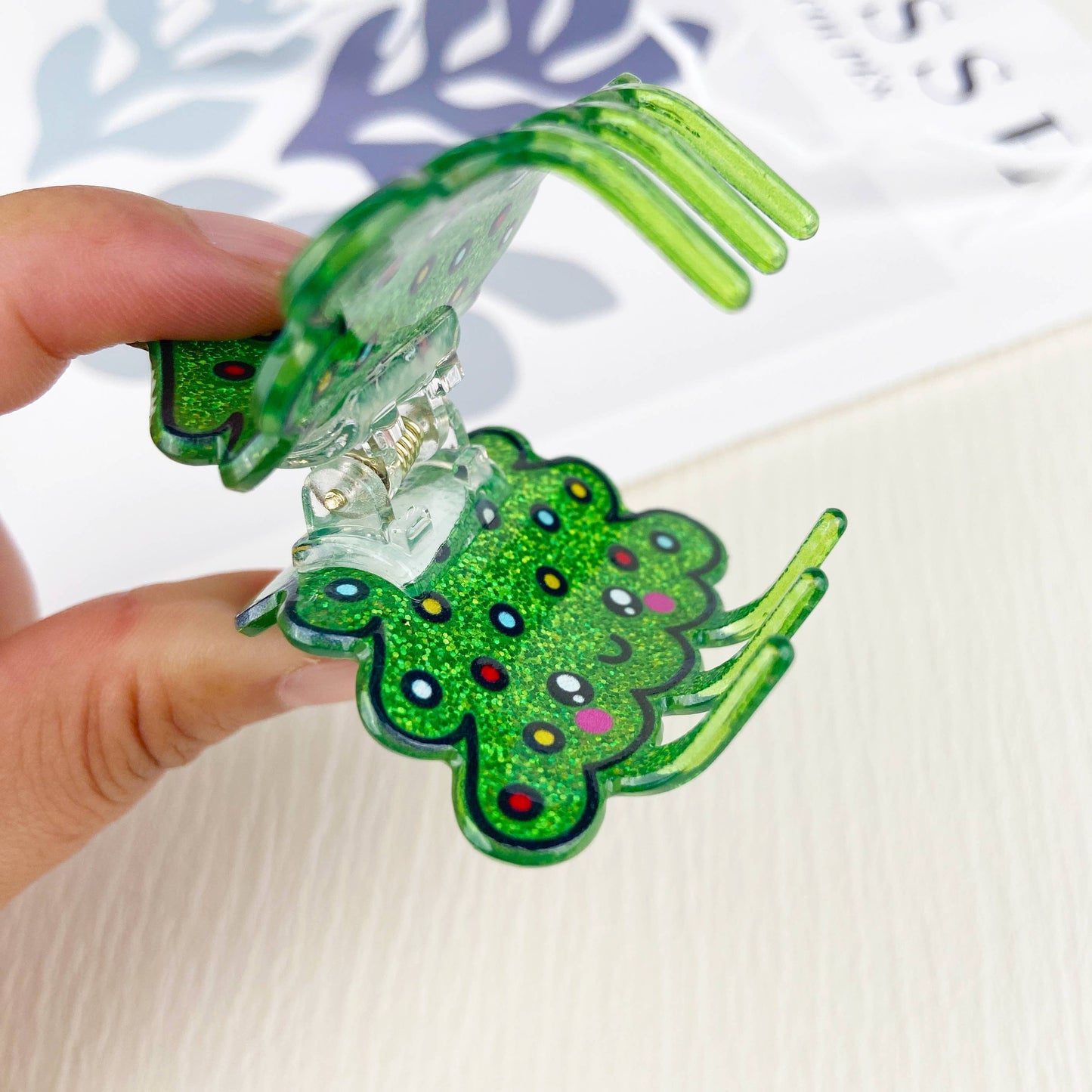 mildstyles - Christmas tree hair claw clip: Snowflake