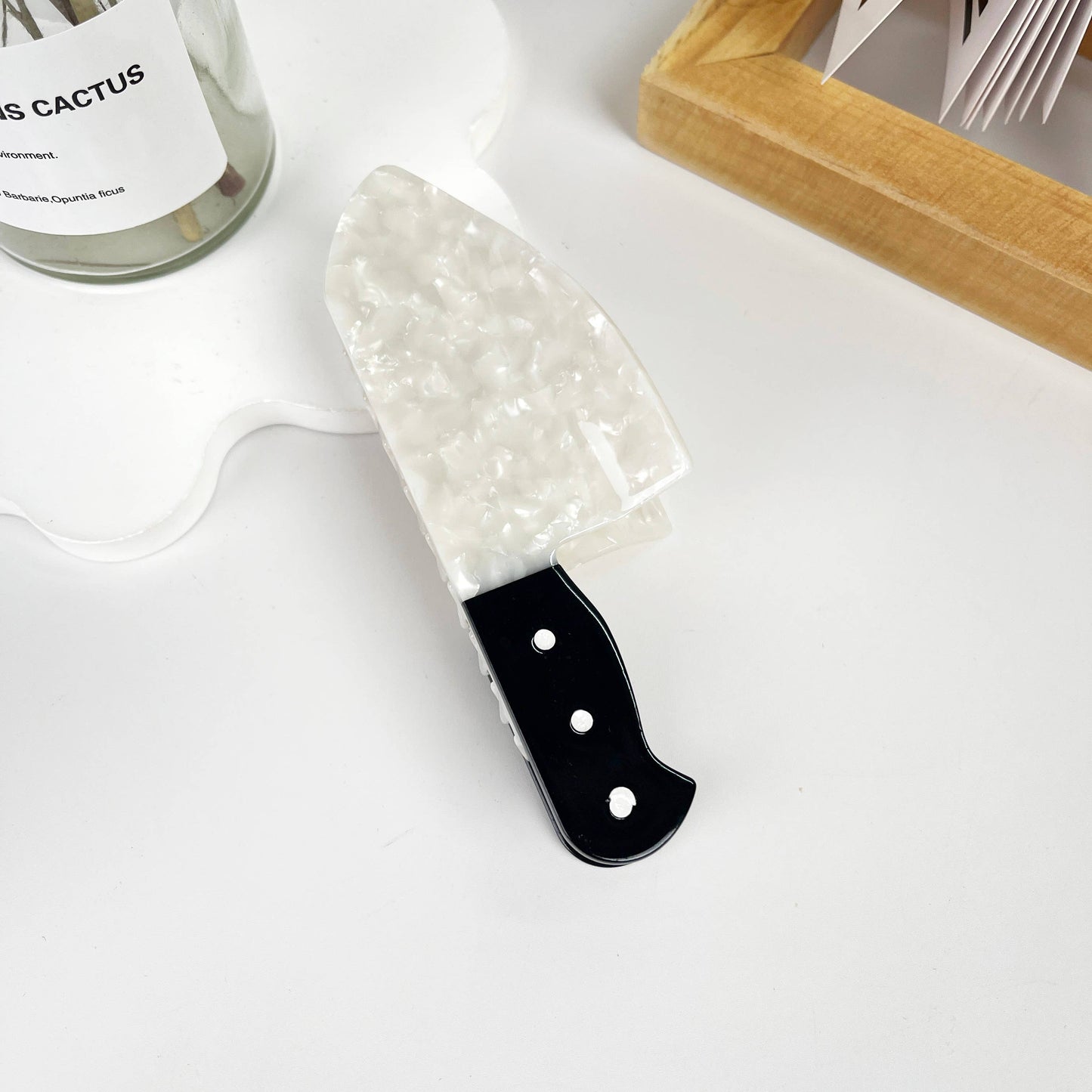 mildstyles - Funy Knife Hair Claw Clip: White