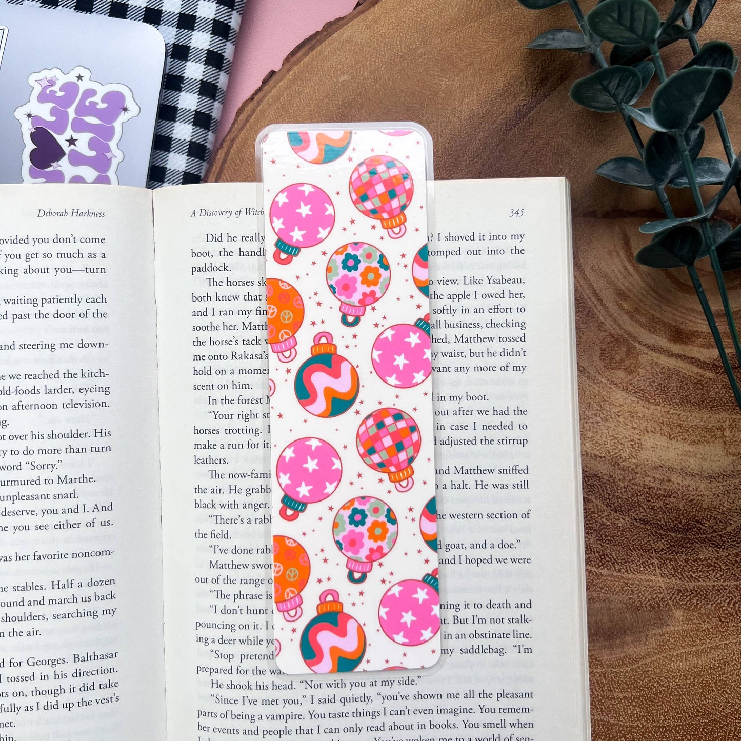 Cozy Reads Shop - Funky Ornaments Bookmark: Tassel