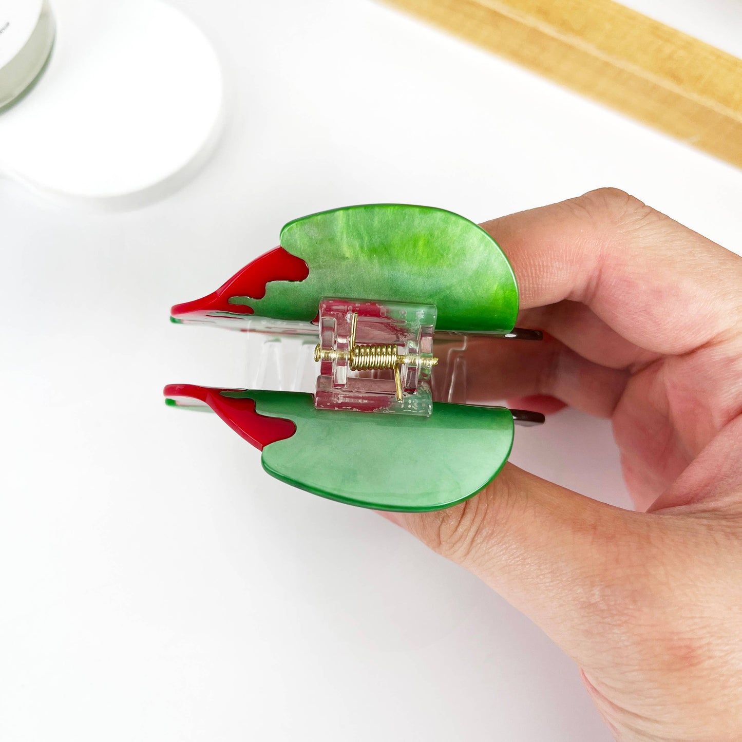 mildstyles - Skull Liquid Apple Hair Clip: Appale