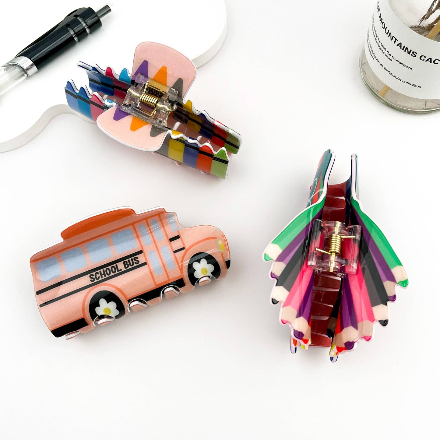 mildstyles - 🖍️ Rainbow Crayon Hair Claw – Back-to-School Fun Clip 🌈: School bus