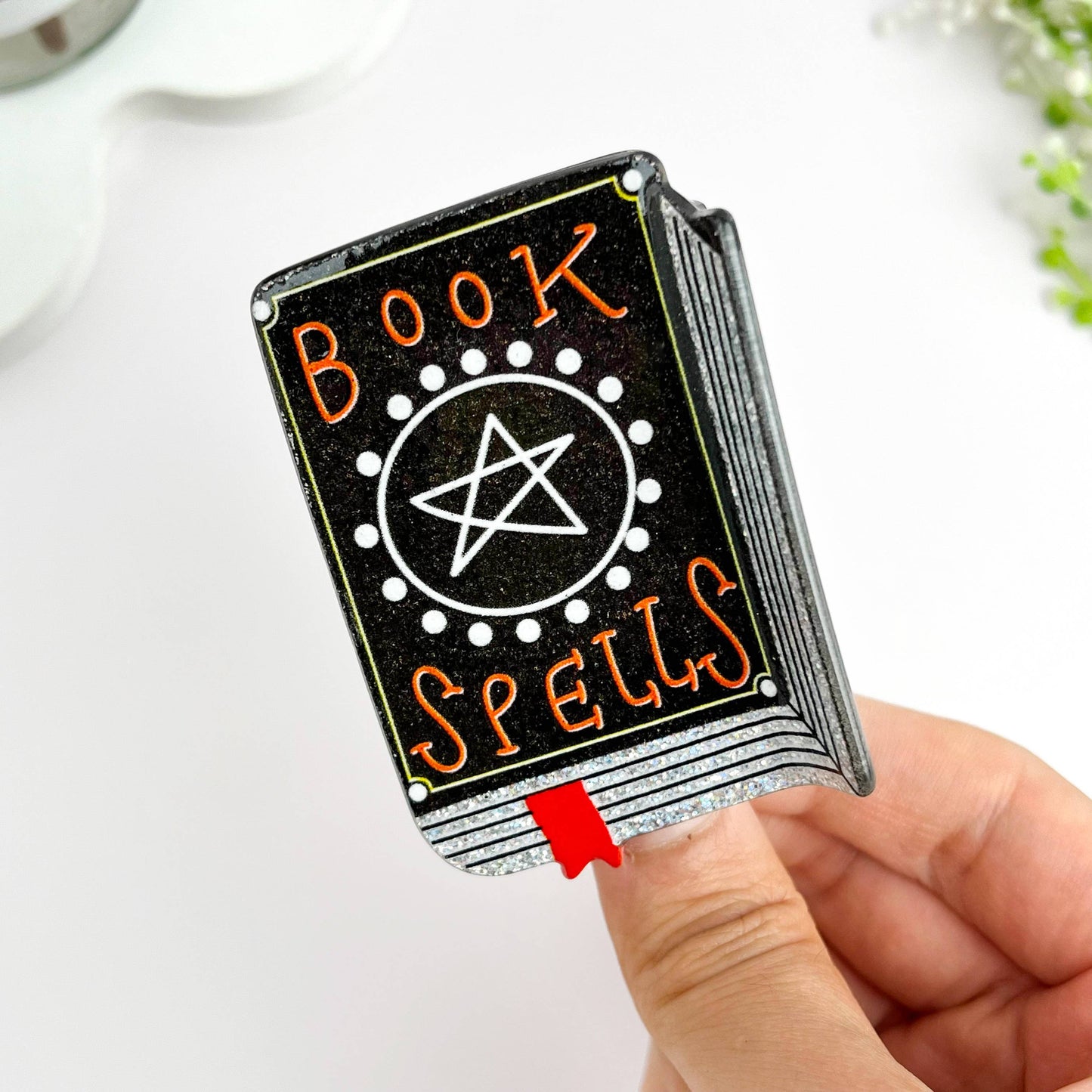 mildstyles - 📖 Enchanting Magic Book Hair Claw–Spellbinding Acetate Clip: Gray