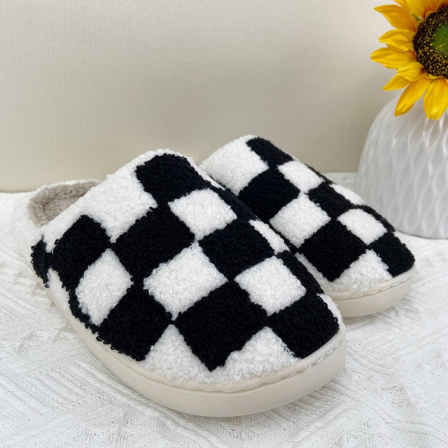 mildstyles - Checkerboard Cozy Indoor Slippers: Pink / 8