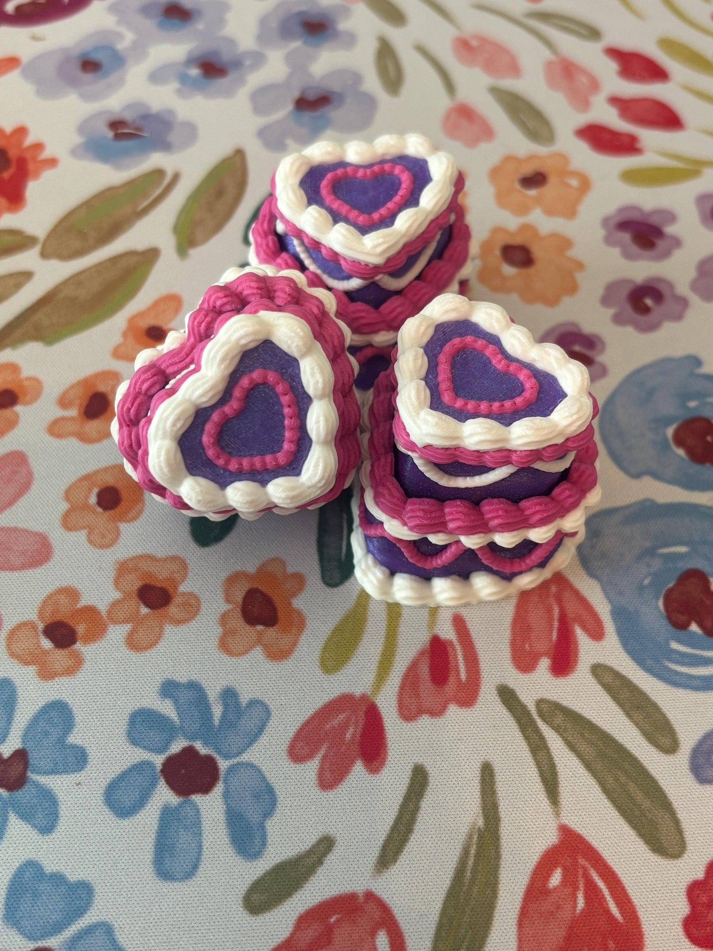 Stella Cake Creations - Cake Fidget Clicker: Metallic purple base