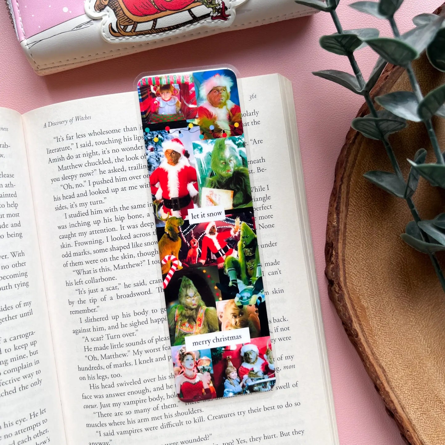 Cozy Reads Shop - Christmas Movie Bookmark: Tassel