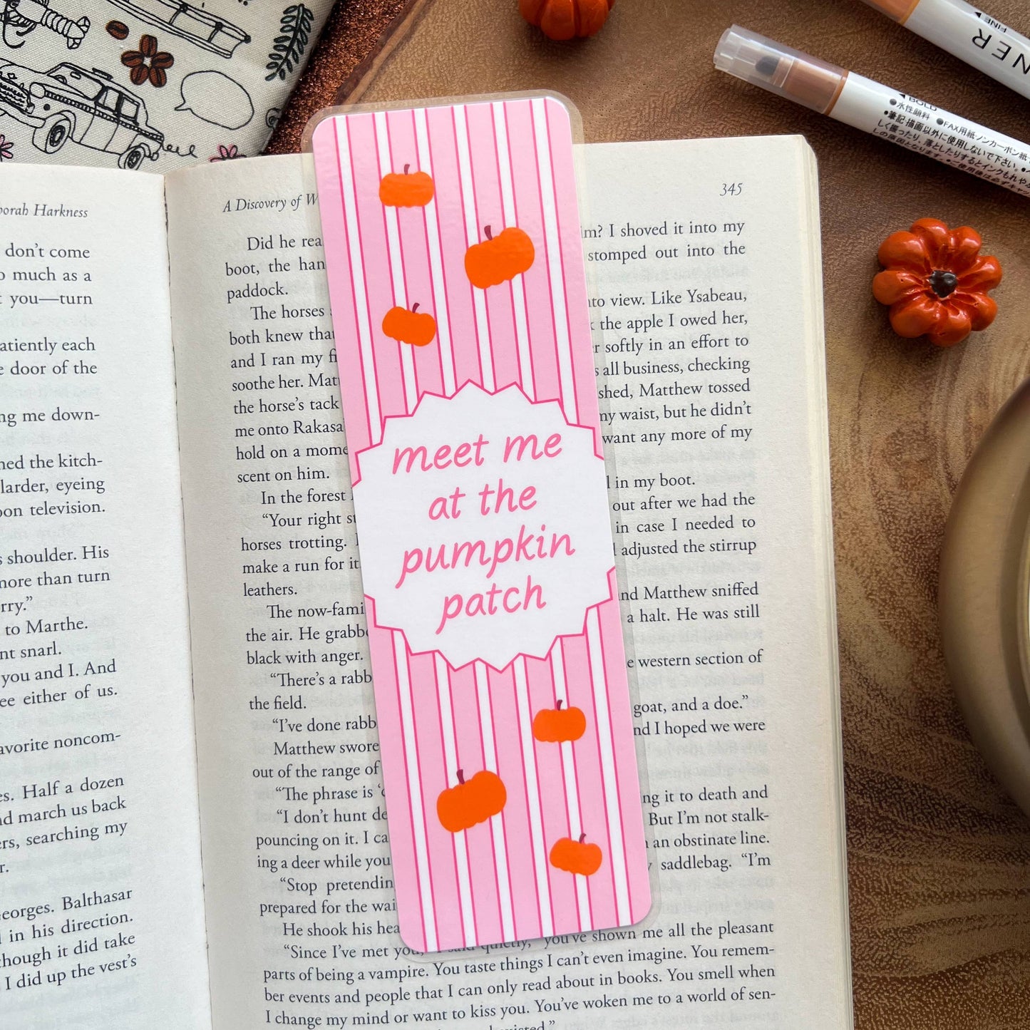 Cozy Reads Shop - Patch of Pink Bookmarks: Book stacks / Tassel