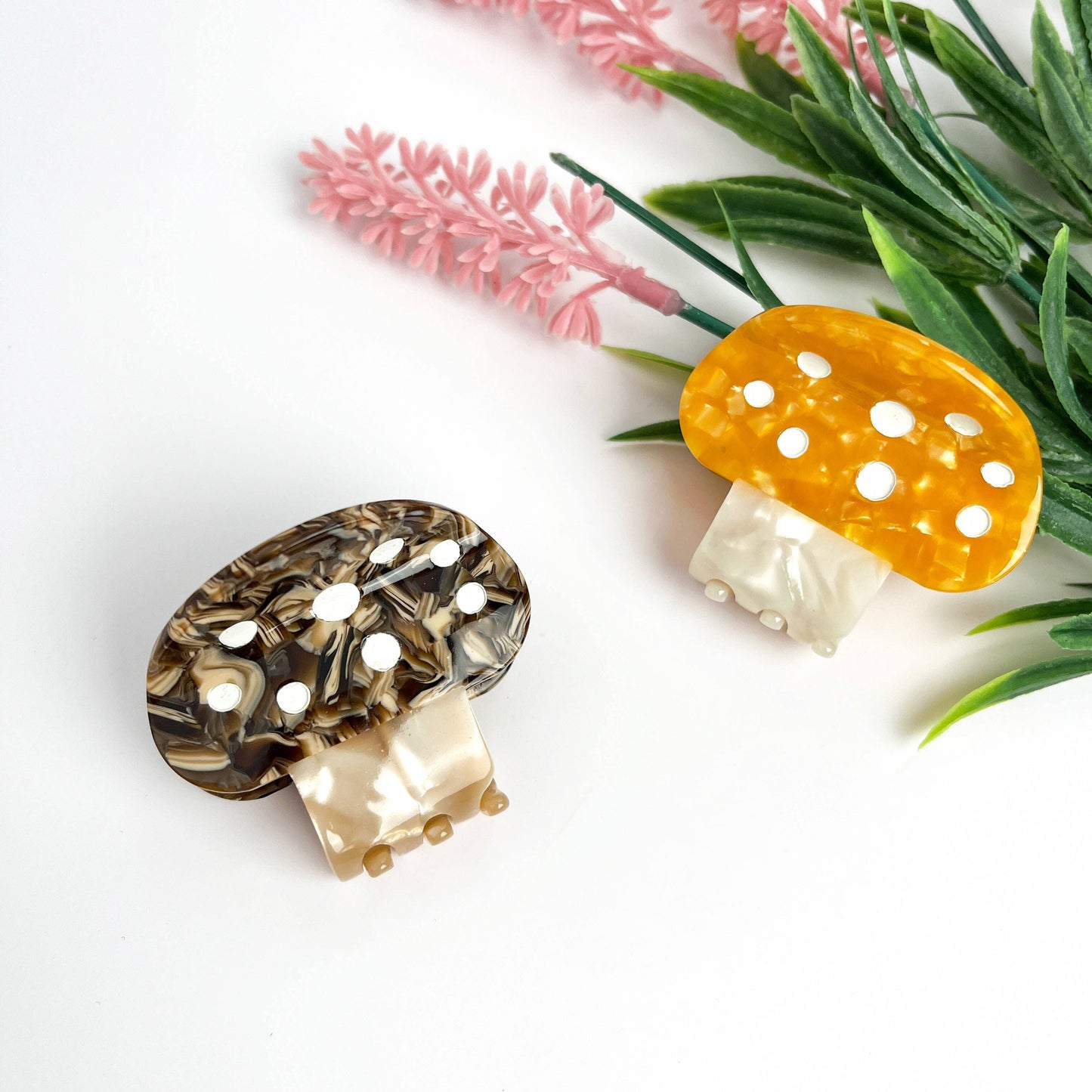 mildstyles - Mushroom Plant Acetate Hair Claw Clip: Red