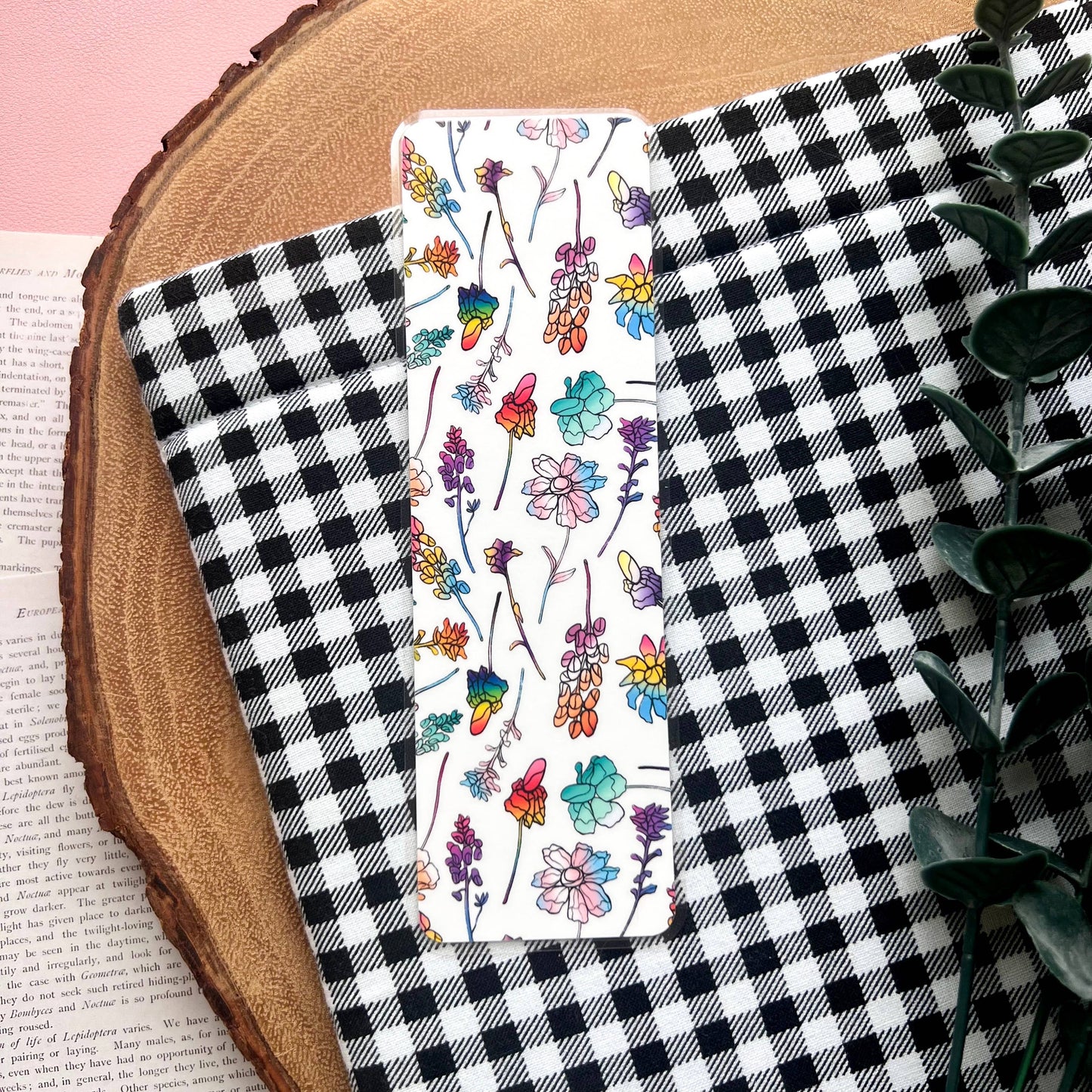 Cozy Reads Shop - Pride Bookmarks: Heart Flags / No Tassel