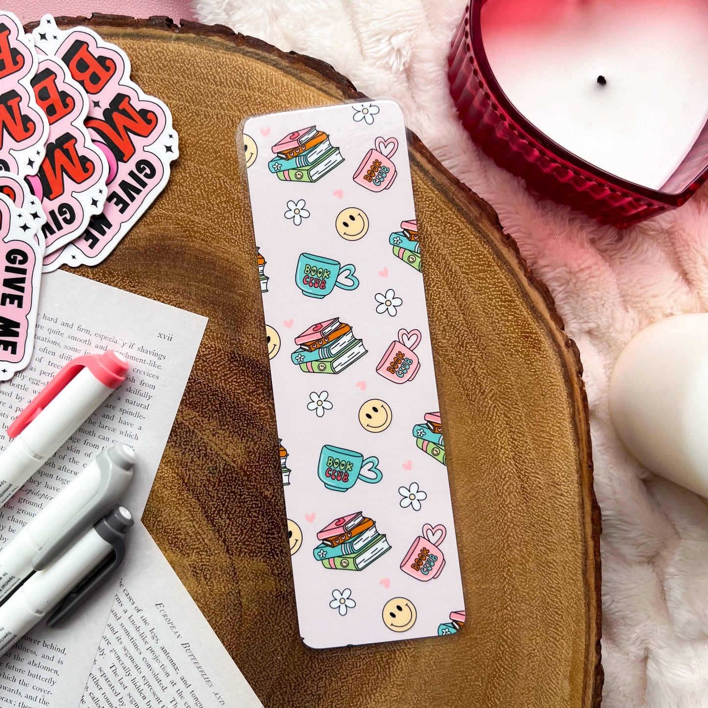 Cozy Reads Shop - Spring Bookclub Bookmark: Tassel