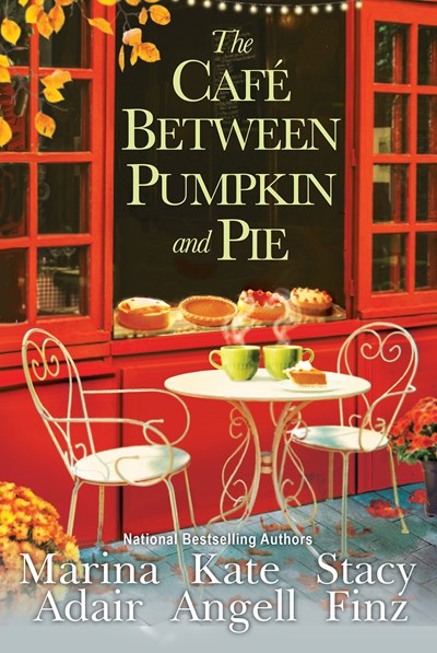 Café Between Pumpkin and Pie
